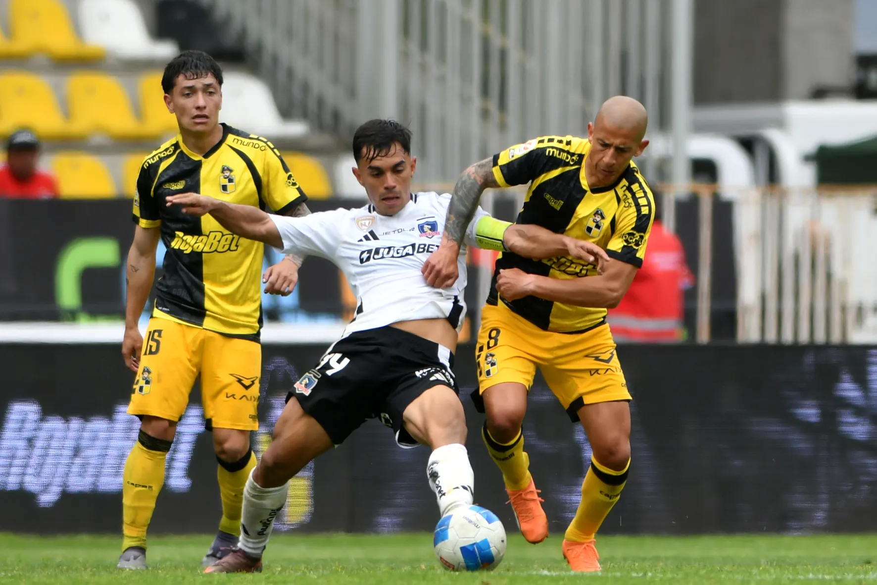Alejandro Camargo fue uno de los pilares en el mediocampo del Coquimbo Unido campeón. | Foto: Photosport.