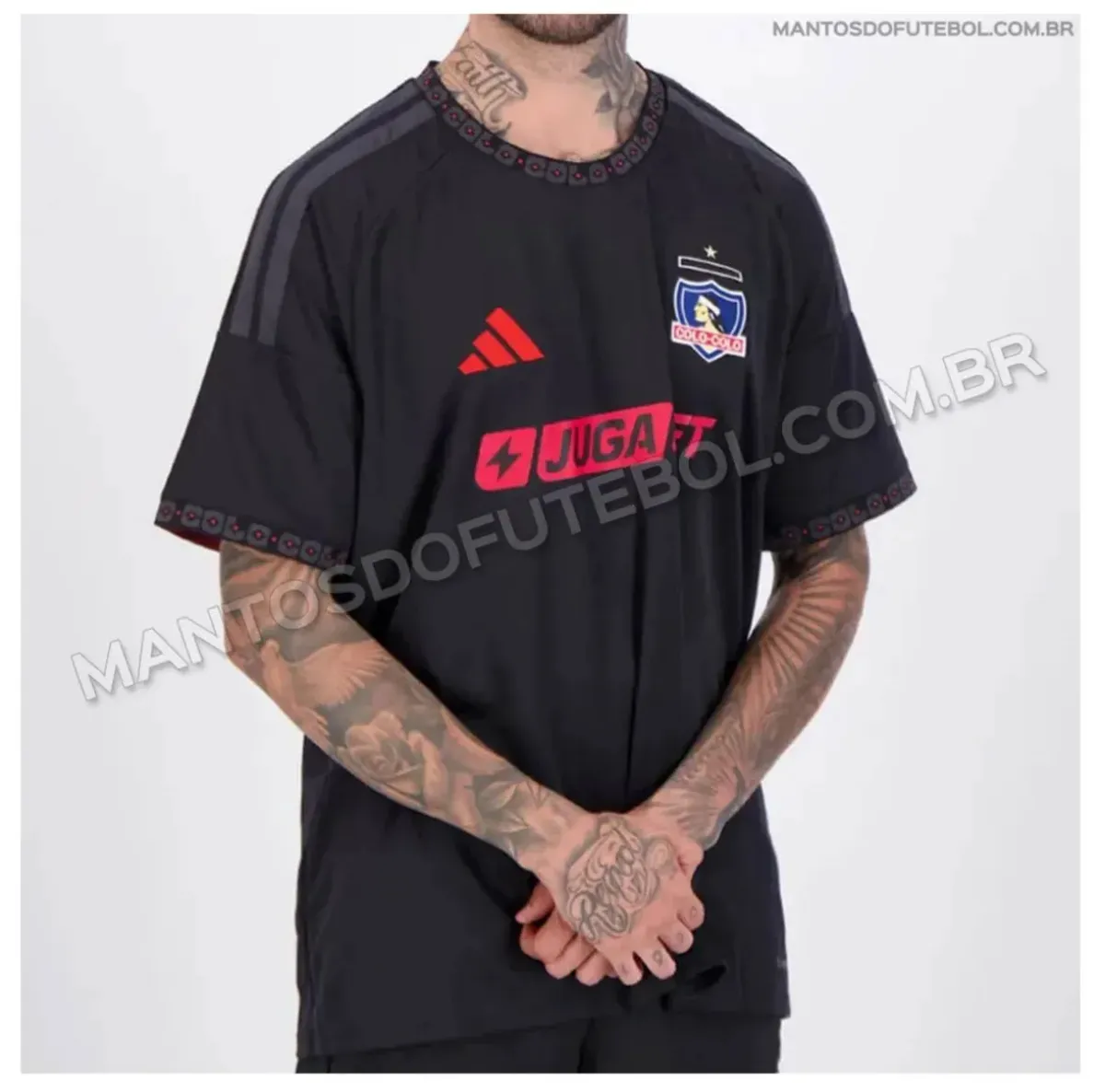 La camiseta negra de Colo Colo para 2026.