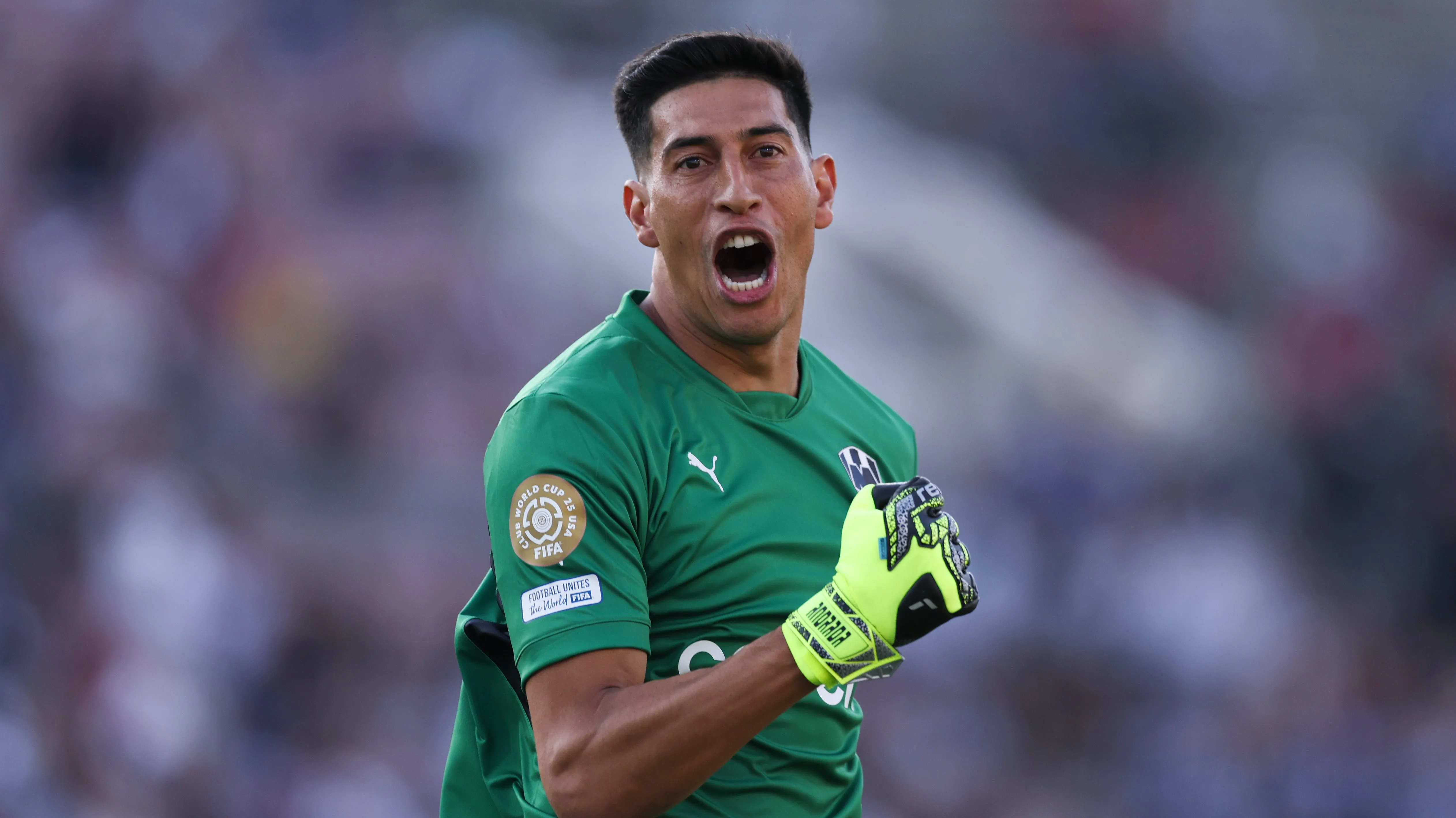 Esteban Andrada puede reencontrarse con Fernando Ortiz en Colo Colo. Foto: Photosport.