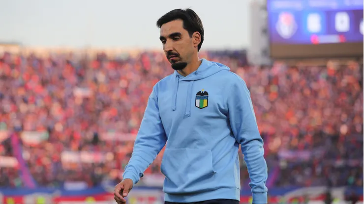 Meneghini deja O'Higgins y podría ser el nuevo DT de la U