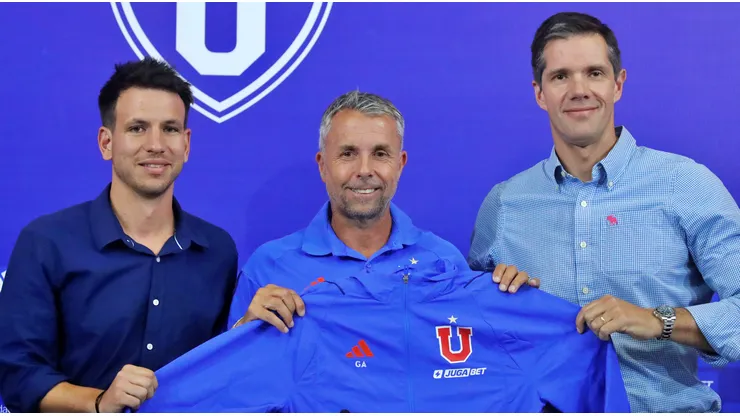 Álvarez se va de la U tras marcadas diferencias con Azul Azul.