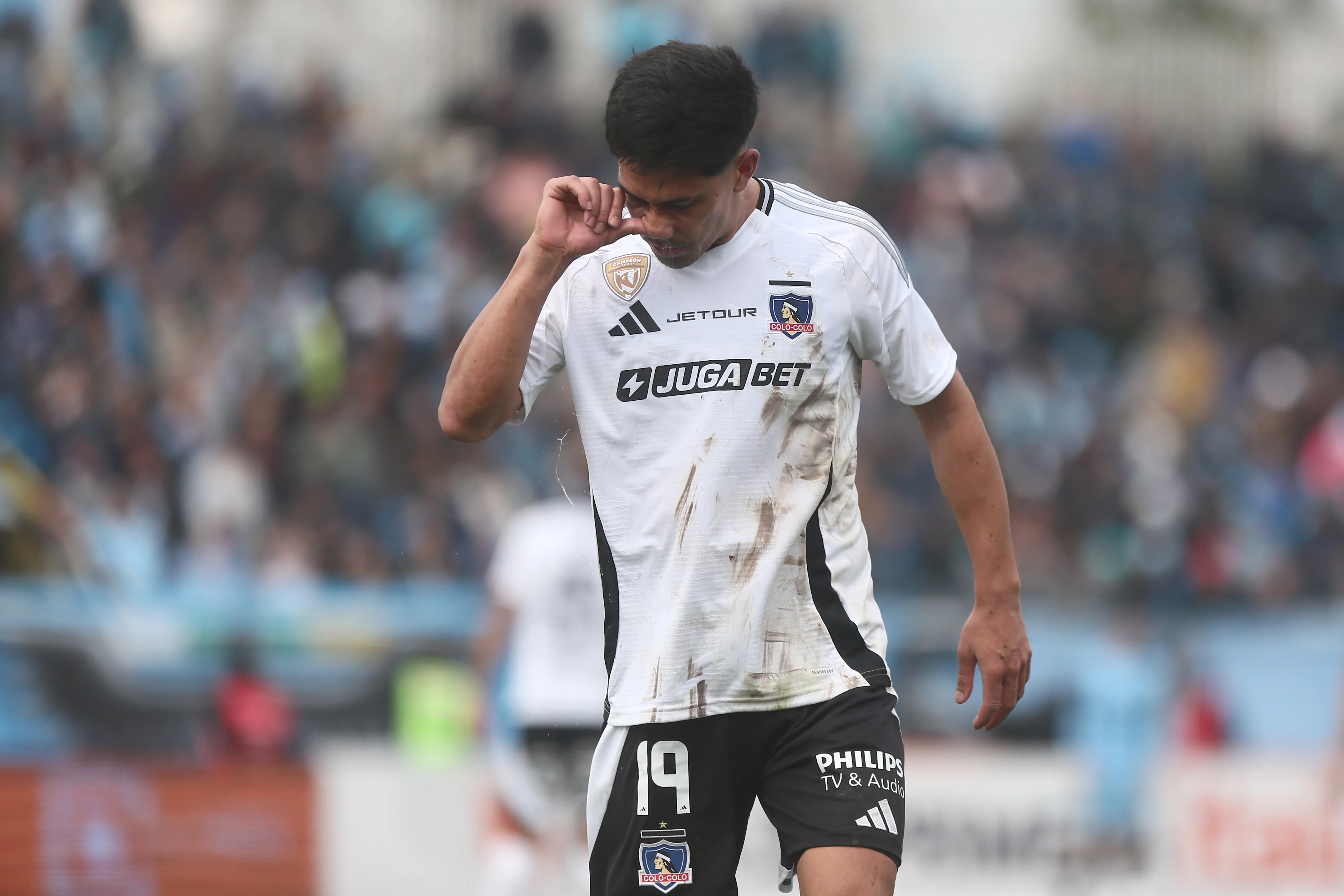 Salomón Rodríguez es repudiado en Colo Colo | Photosport