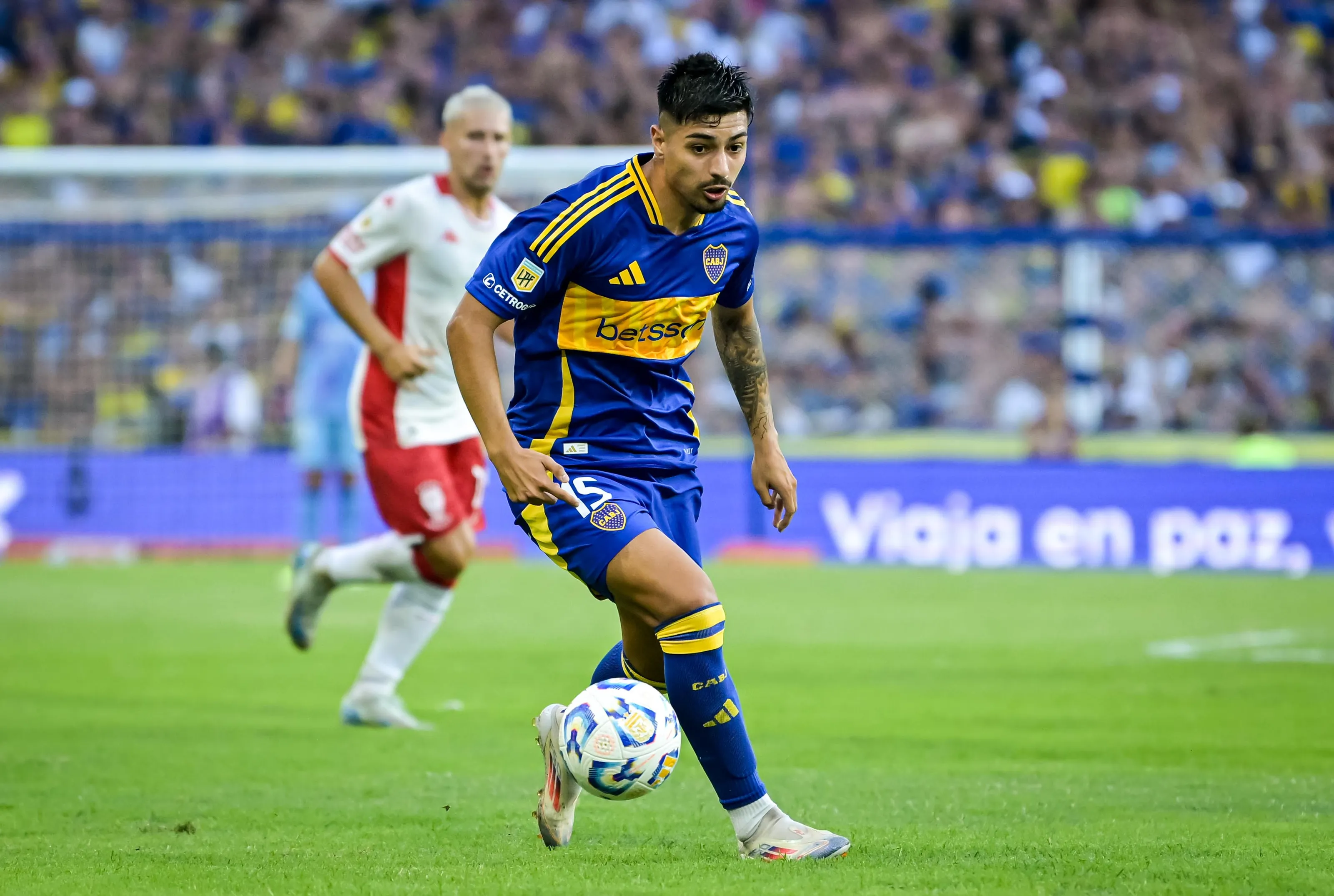 Williams Alarcón no convenció en la temporada por Boca Juniors y escuchan ofertas. (Photo by Marcelo Endelli/Getty Images)