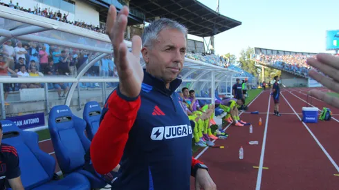 Gustavo Álvarez fue despedido por la U con un mensaje de dos párrafos.