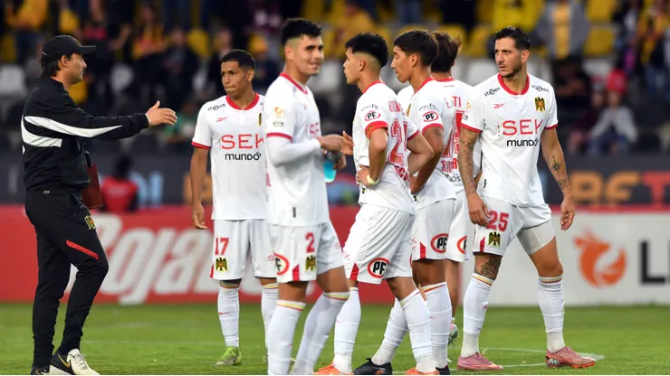 Unión Española descendió como último en la tabla.
