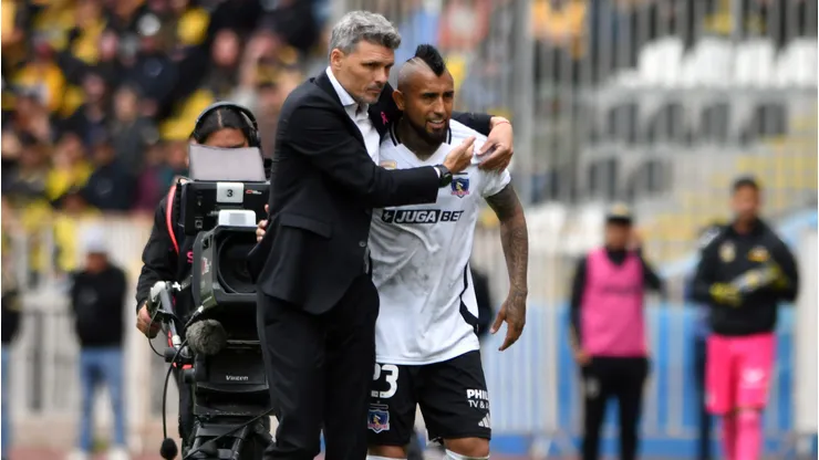 Fernando Ortiz y Arturo Vidal no terminaron bien la última temporada de Colo Colo.