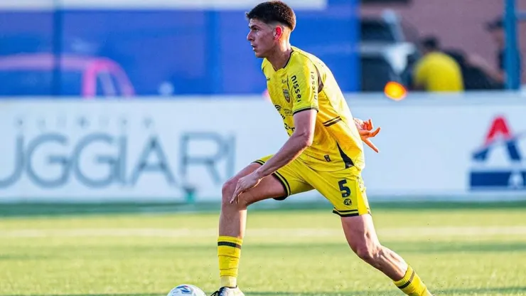 Lucas Romero pertenece al Recoleta de Paraguay.
