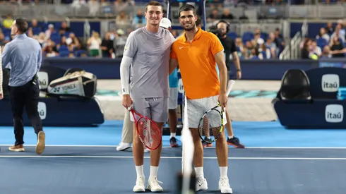 Joao Fonseca junto a Carlos Alcaraz.