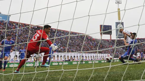 Triste adiós de un goleador en Chile.
