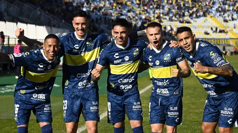 Joan Cruz se despidió de Everton