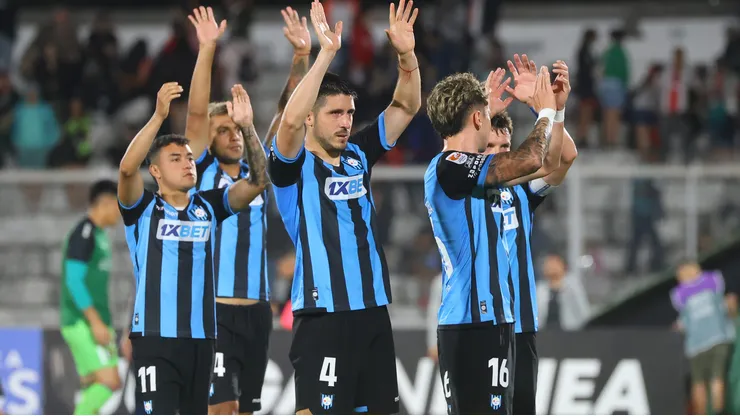 Huachipato va con todo por la tarde acerera 2026.