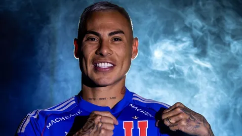 Eduardo Vargas fue presentado en la U