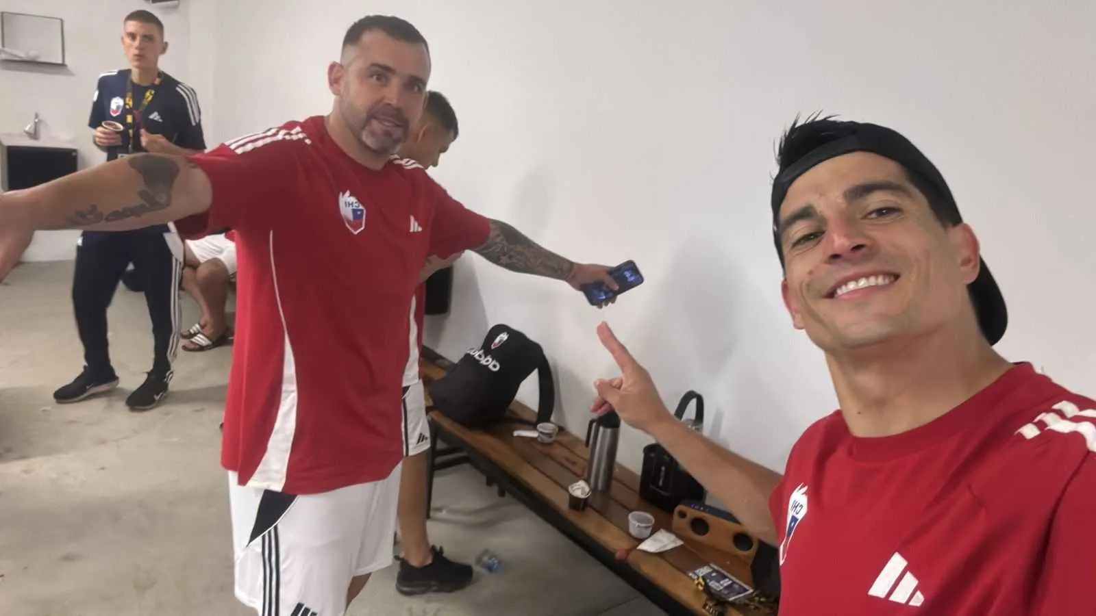 Ignacio Herrera y Matías Vidanghossy lideran a la Roja en la Kings League