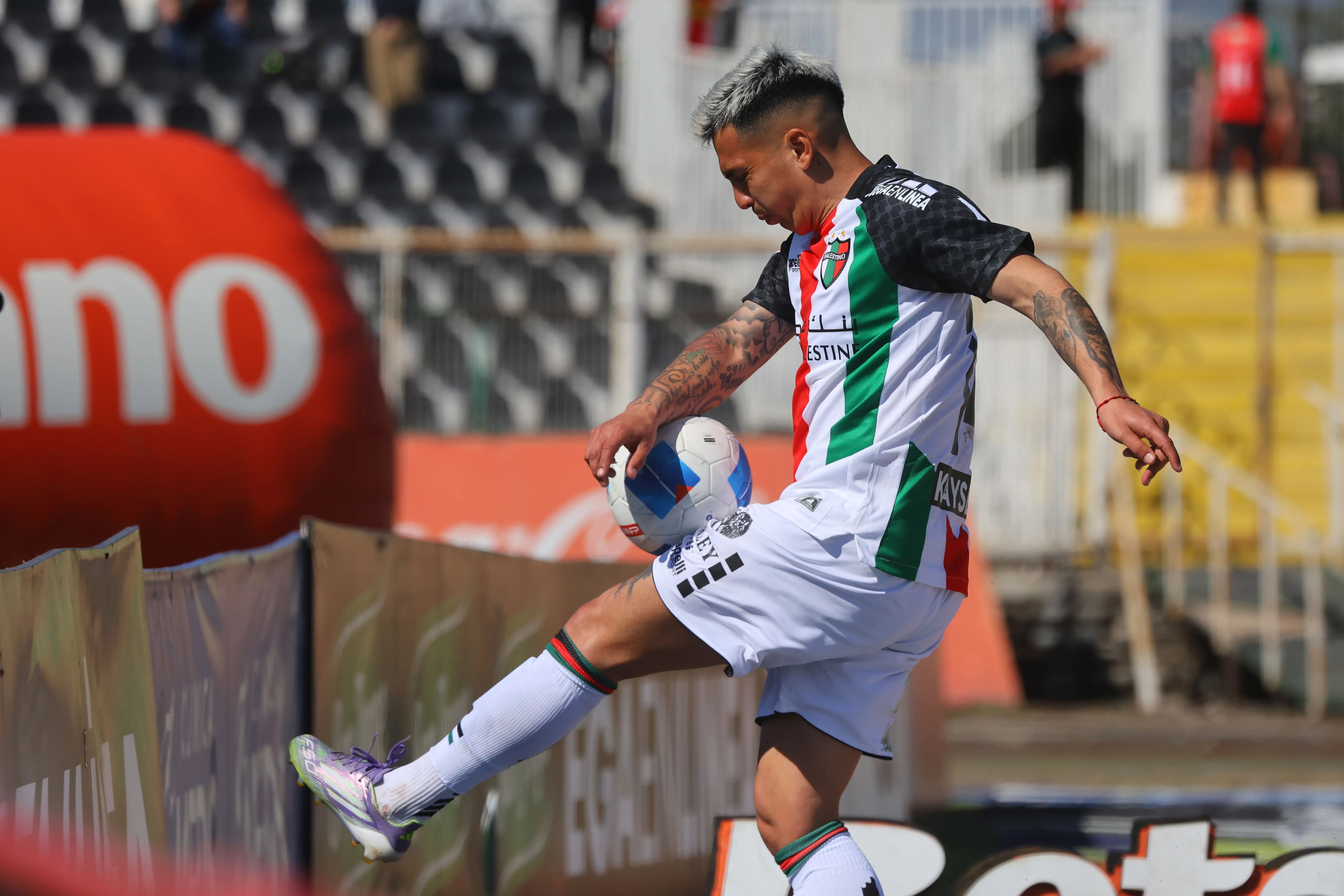 Joe Abrigo estaba en la mira de la U, pero por ahora se queda en las ganas. Foto: Photosport.