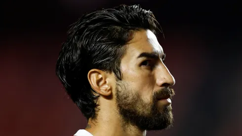 Lucero está con un pie y medio en la U.