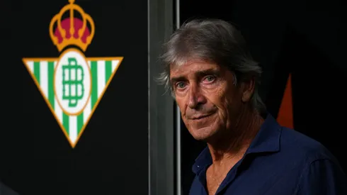 SEVILLE, SPAIN – SEPTEMBER 24: Manuel Pellegrini, Head Coach of Real Betis, looks on prior to the UEFA Europa League 2025/26 League Phase MD1 match between Real Betis Balompie and Nottingham Forest FC at La Cartuja de Sevilla on September 24, 2025 in Seville, Spain. (Photo by Aitor Alcalde/Getty Images)