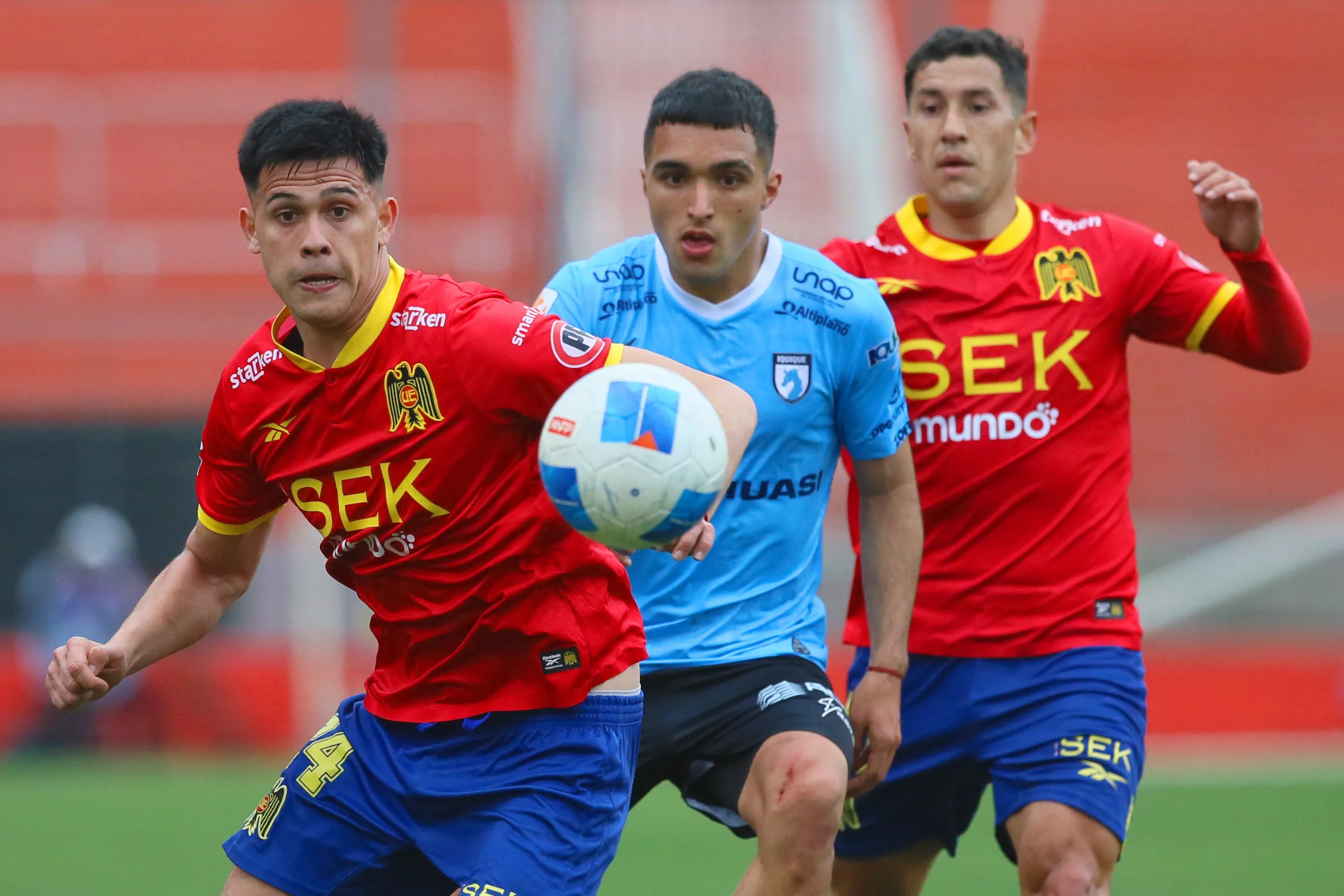 Deportes Iquique y la Unión Española quedarán condenados a jugar la Primera B 2026. (Dragomir Yankovic/Photosport).