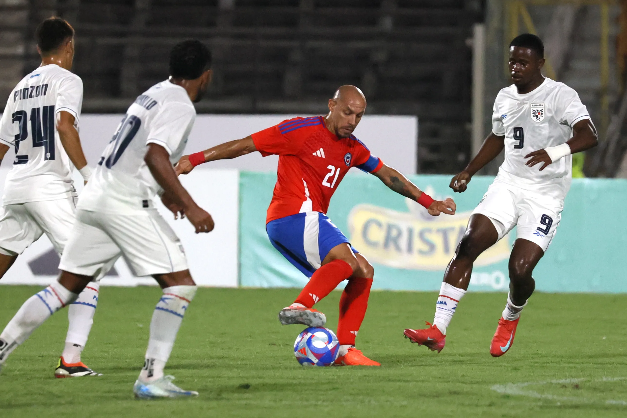 Marcelo Díaz critica duramente el momento de la selección chilena