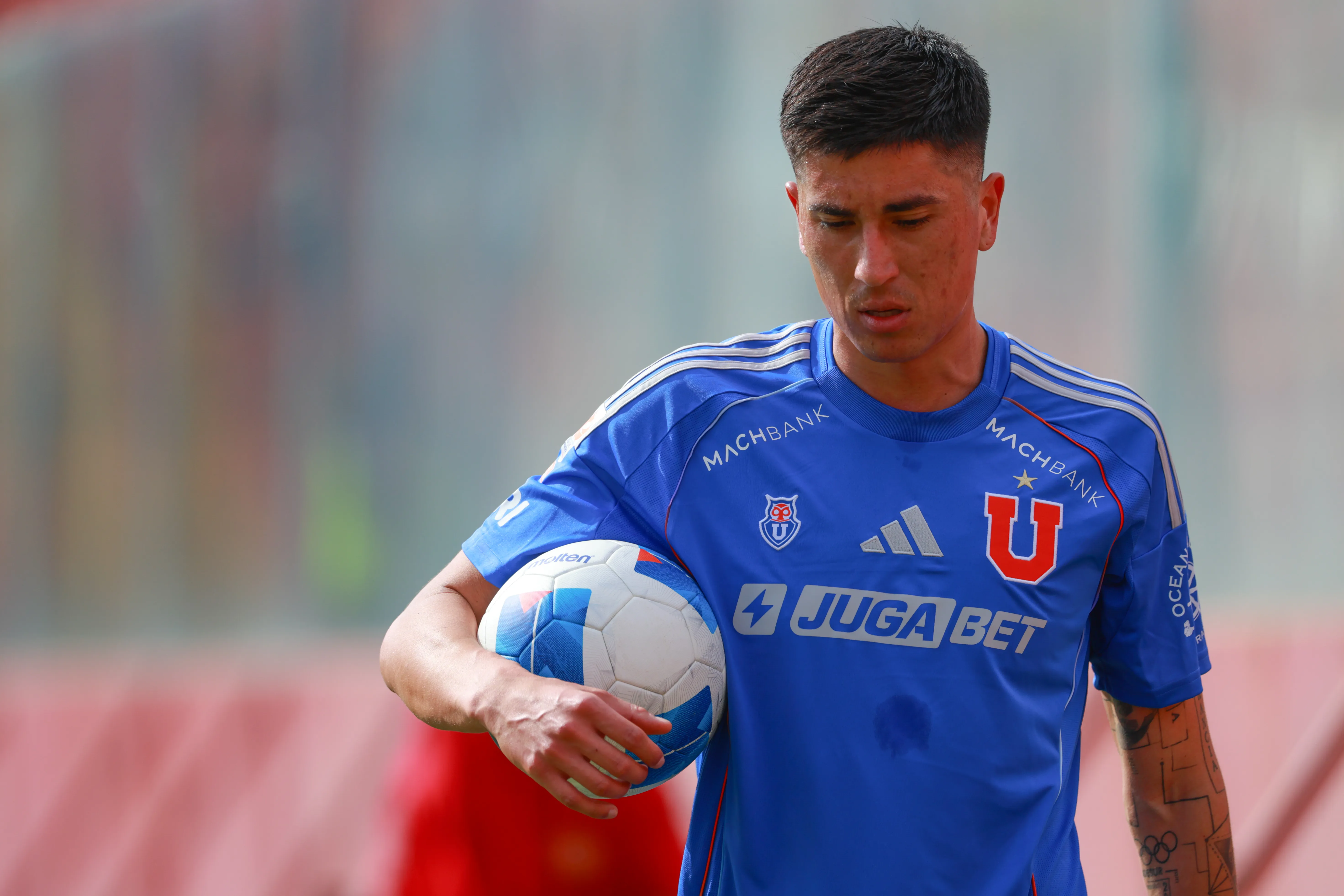 El Tucu en la puerta de salida azul | Photosport