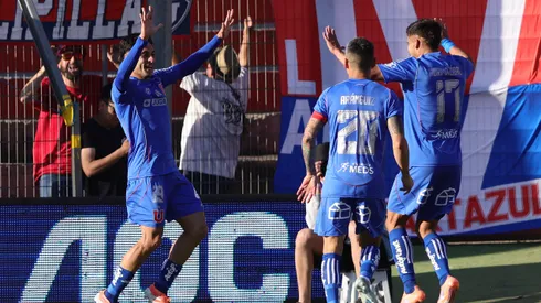 La U quiere sumar a un nuevo goleador tras la llegada de Eduardo Vargas.