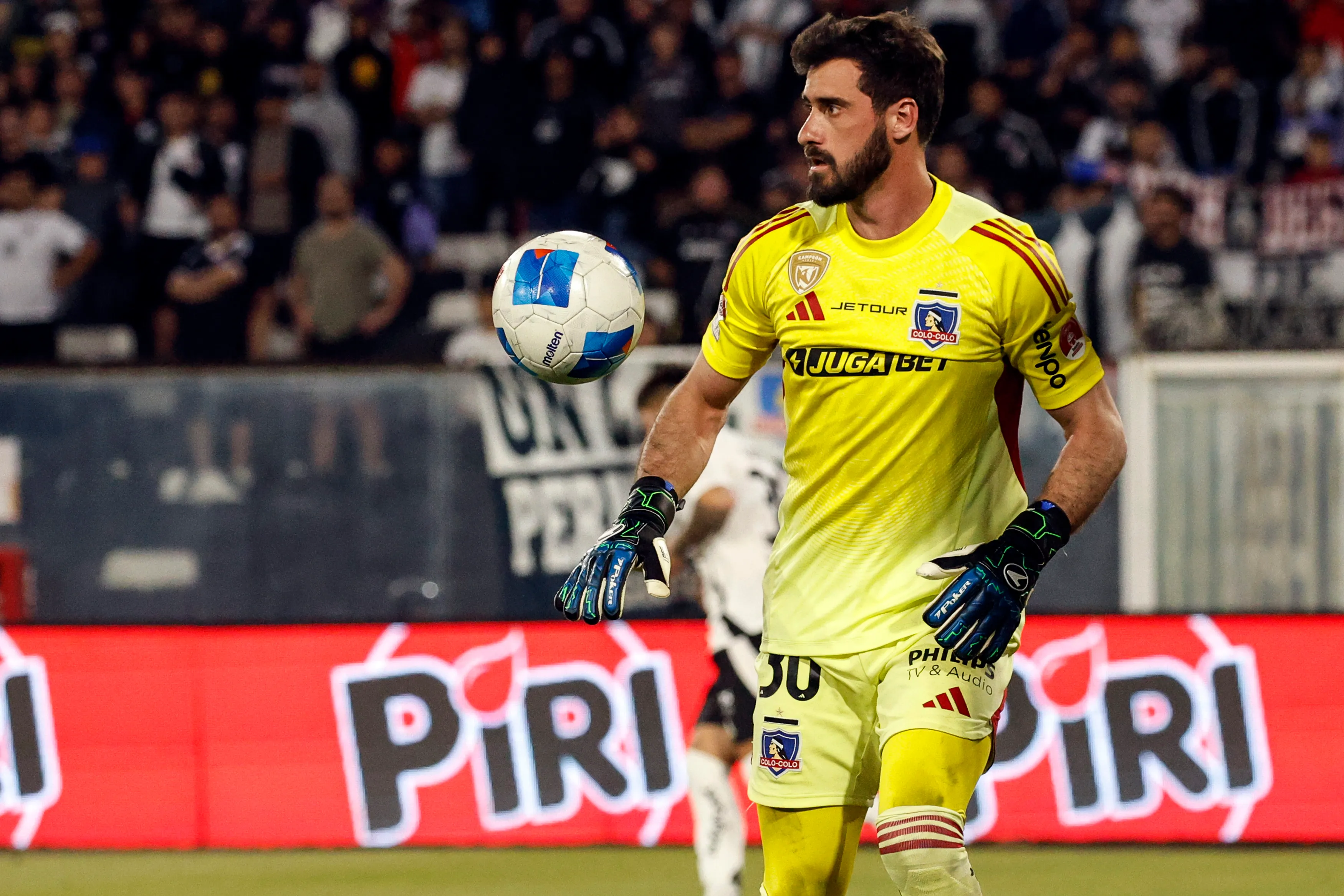 Fernando Ortiz quiere otra opción para el arco de Colo Colo | Photosport