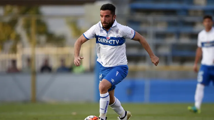 Fernando Cordero jugando por Universidad Católica