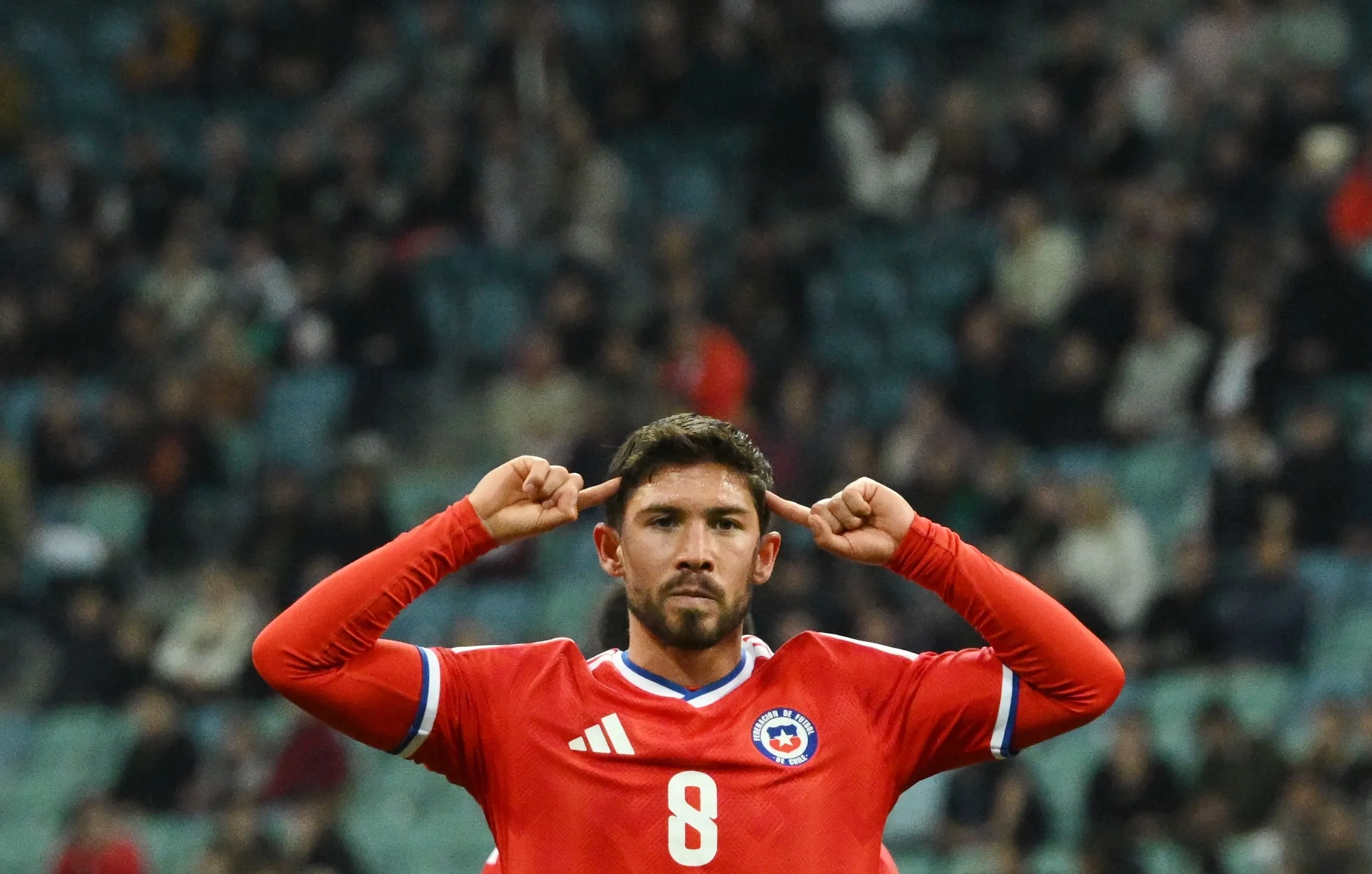 Felipe Loyola celebra el gol que le anotó a Perú en un amistoso jugado en Rusia. (Sipa/Photosport).