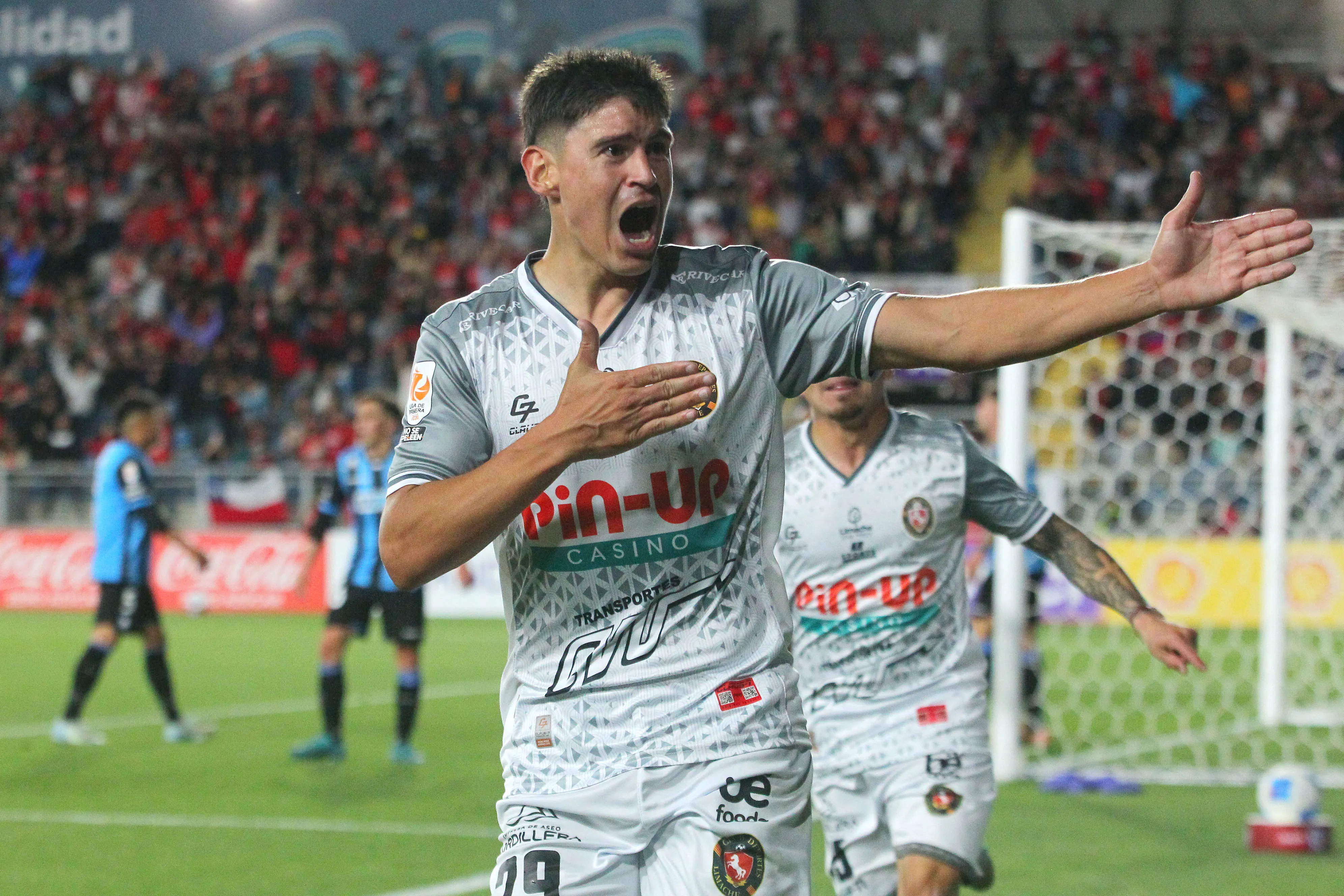 Facundo Pons fue garantía de gol en Deportes Limache: en 12 partidos anotó nueve tantos. Tres fueron en la Copa Chile. (Jorge Loyola/Photosport).