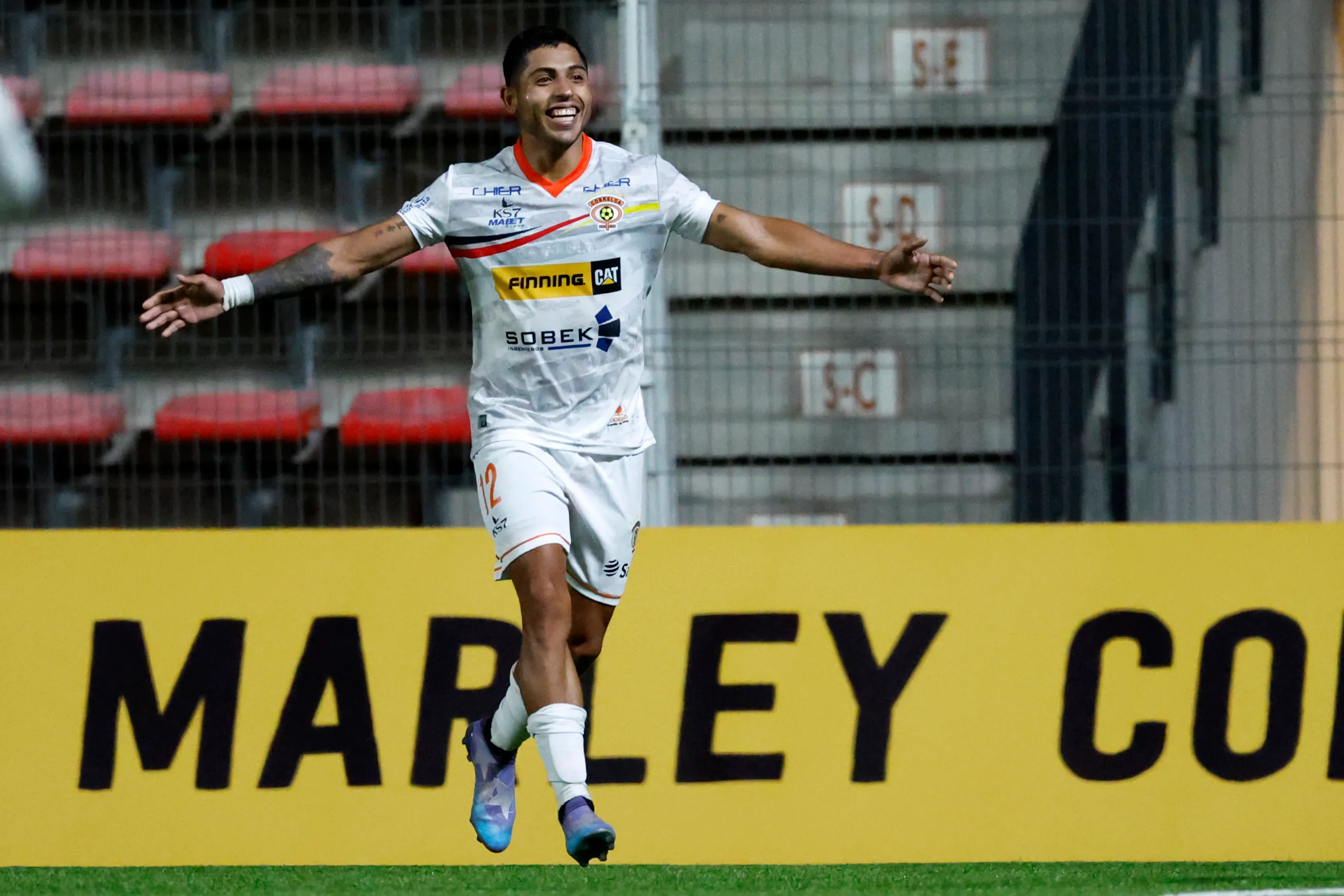 El jugador se sinceró sobre complejo momento personal. 11/03/2024 Andres Pina/Photosport