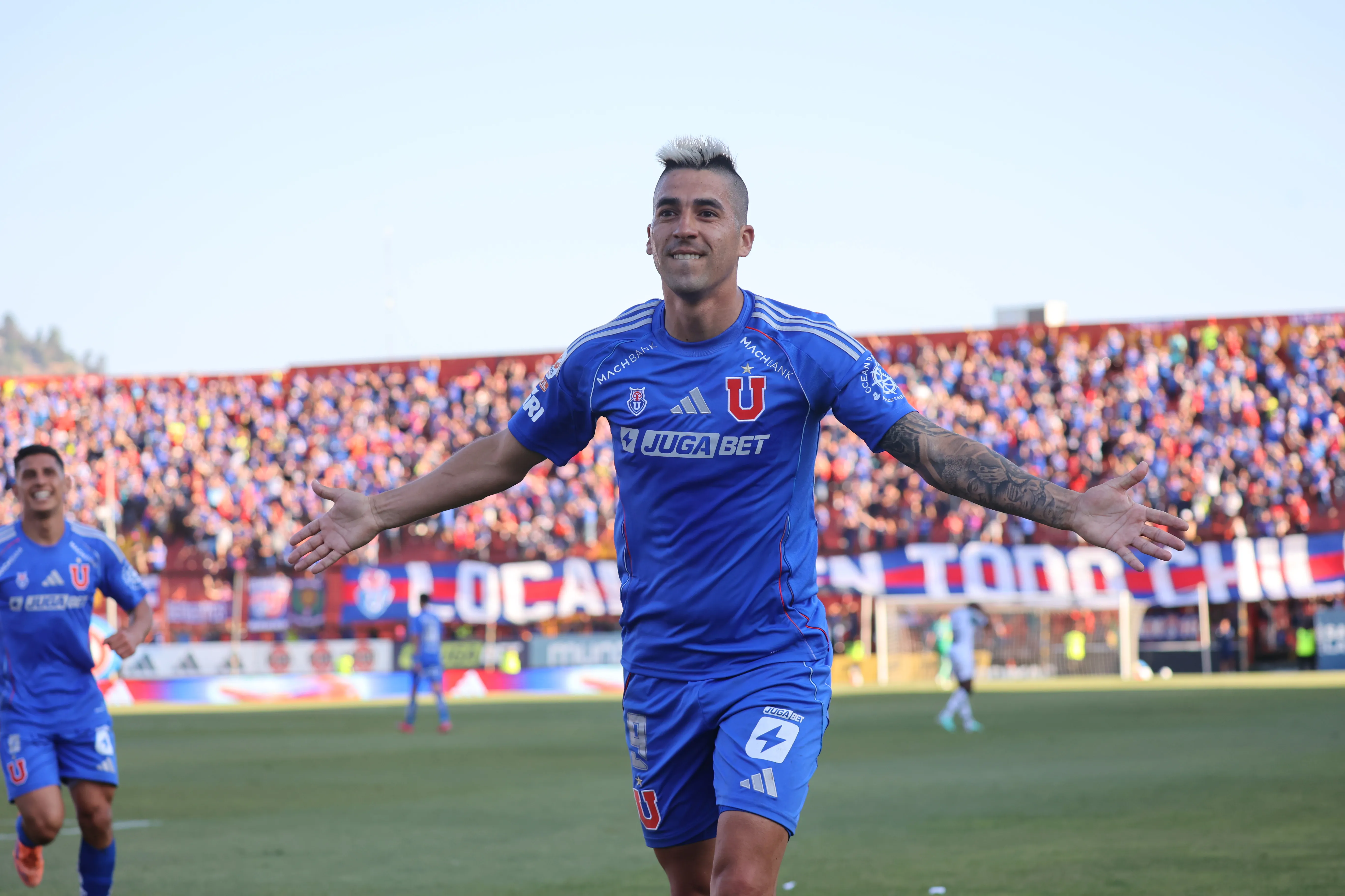 Fernández terminó como titular en U. de Chile. Imagen: Photoport