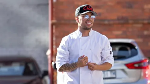 Este atacante convirtió casi 100 goles en el fútbol de Australia, donde comenzó su carrera gastronómica.