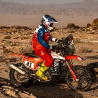 Piloto chileno que es la gran sorpresa del Dakar a pesar de una complicación