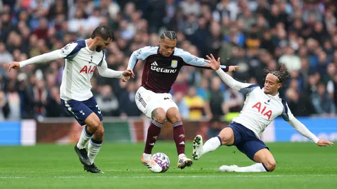 Tottenham y Aston Villa se enfrentan en la FA Cup.