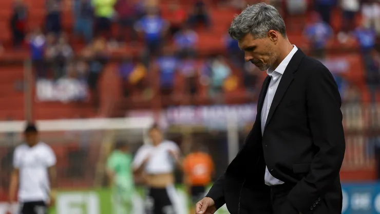Fernando Ortiz está cuestionado en Colo Colo.