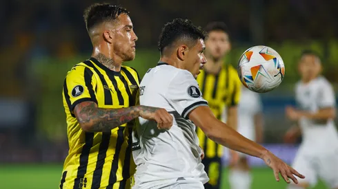 Javier Méndez jugará en Colo Colo por los próximos dos años.