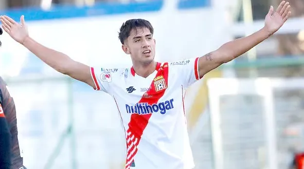 Matías Retamal se había ganado un lugar en el once titular de Curicó Unido