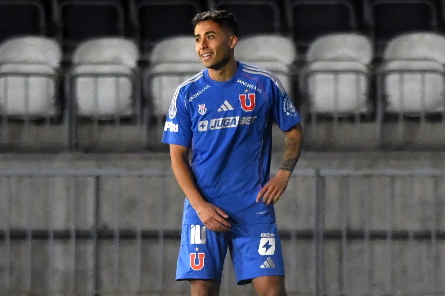 Lucas Assadi genera gran interés en Brasil. Foto: Alejandro Pizarro Ubilla/Photosport