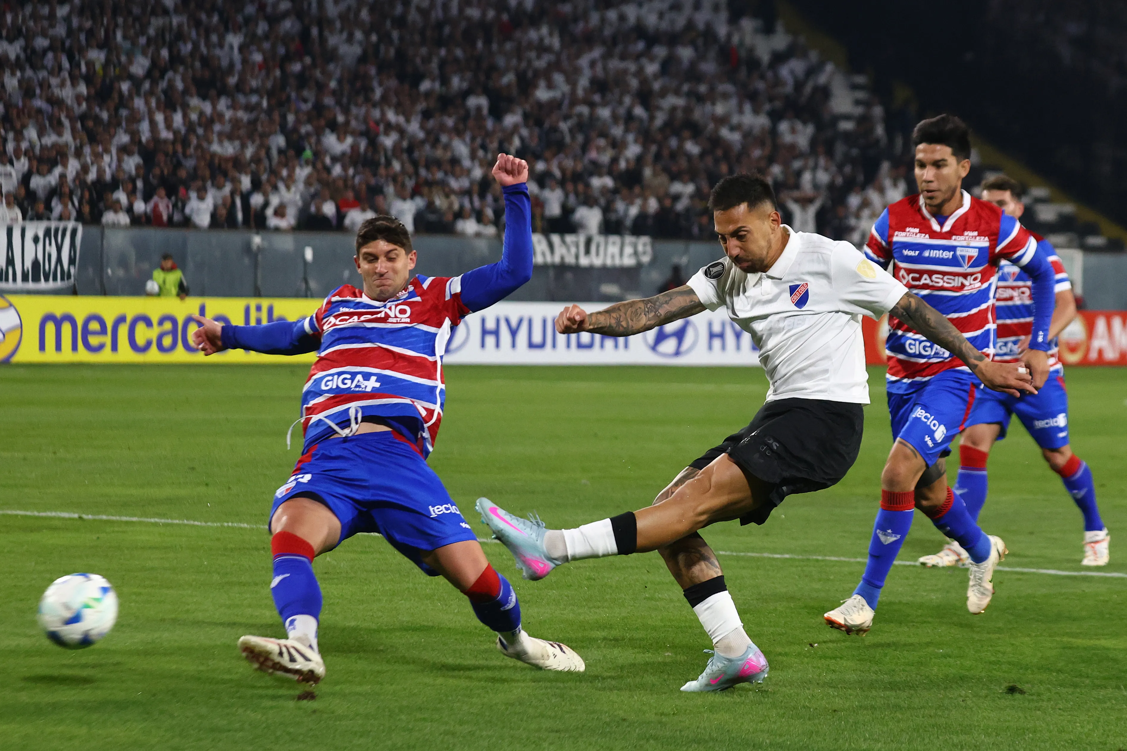 Benja Kuscevic estuvo en el terrible partido ante Colo Colo | Getty Images