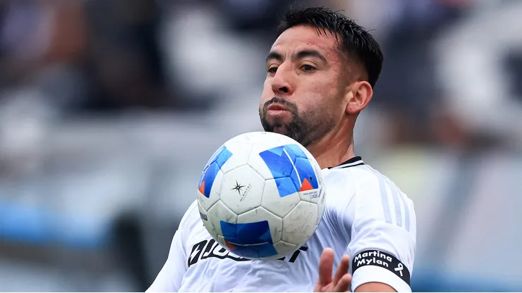 Mauricio Isla puede irse al extranjero luego de su salida de Colo Colo.