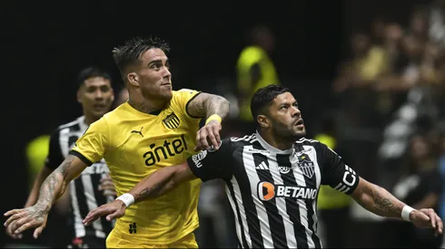 Méndez enfrenta horas claves para llegar a Colo Colo