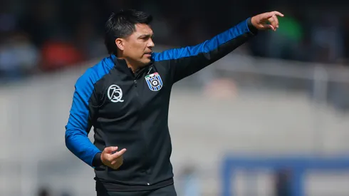 Esteban González dirigió su primer partido oficial en el Querétaro.