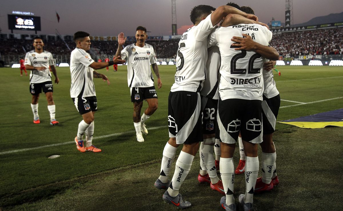 La Inteligencia Artificial dice cómo le irá a Colo Colo en la temporada 2026: “Lo más probable es que…”