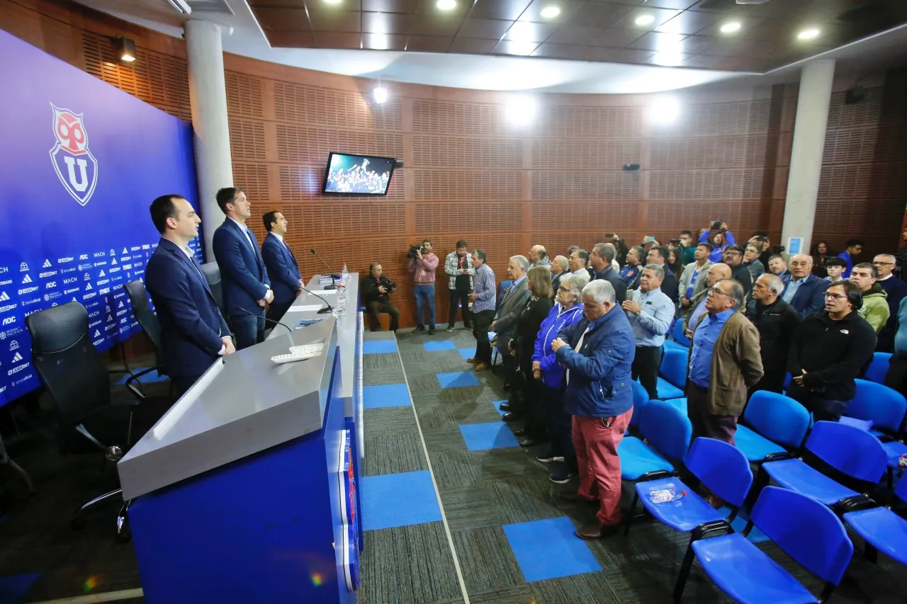 Azul Azul tendrá nuevos accionistas tras salida de Daniel Schapira (Photosport)