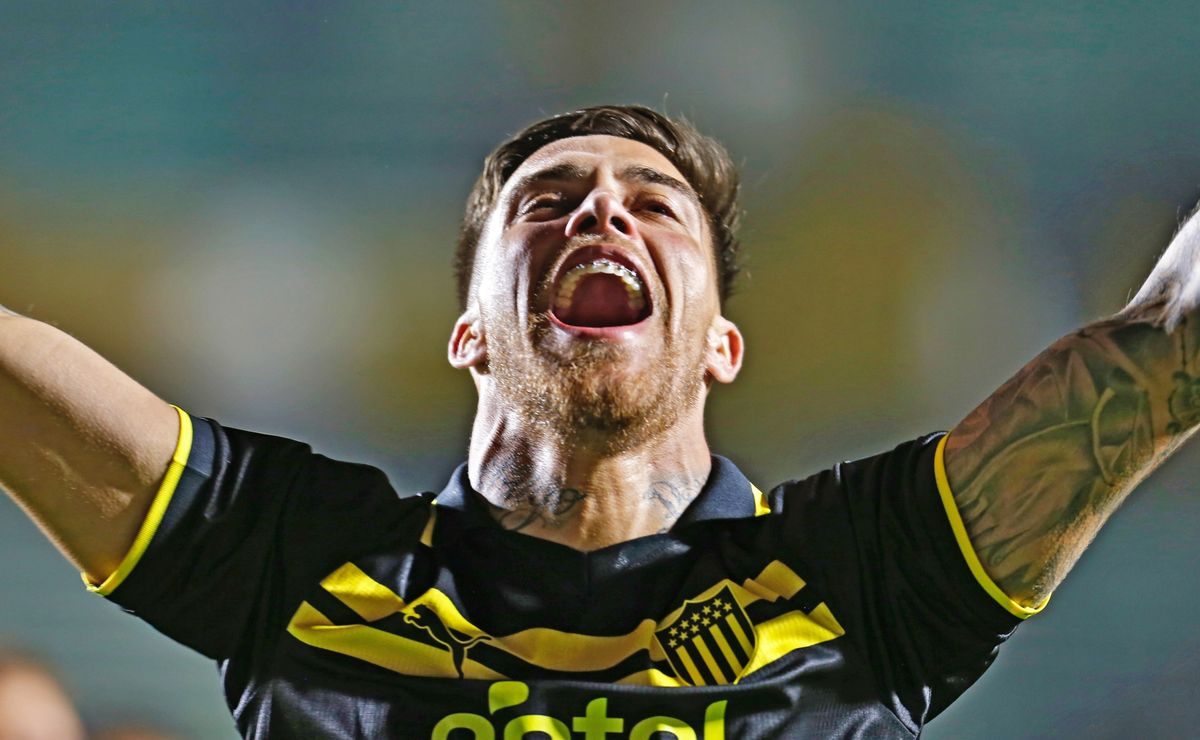 Acuerdo unánime en Blanco y Negro: Javier Méndez es el tercer refuerzo de Colo Colo