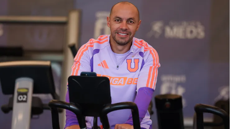Marcelo Díaz sigue en etapa de recuperación en la U