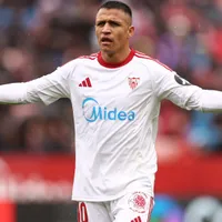 Sufre Alexis: Sevilla se enreda y mira de cerca al descenso