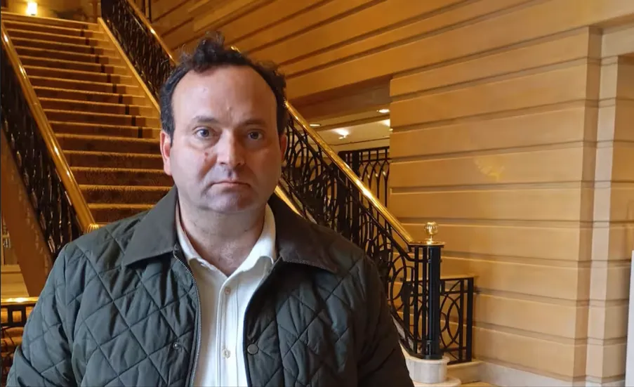 El abogado y director de Azul Azul, José Ramón Correa, adquirió las acciones de la familia Schapira. Foto: La Tercera.