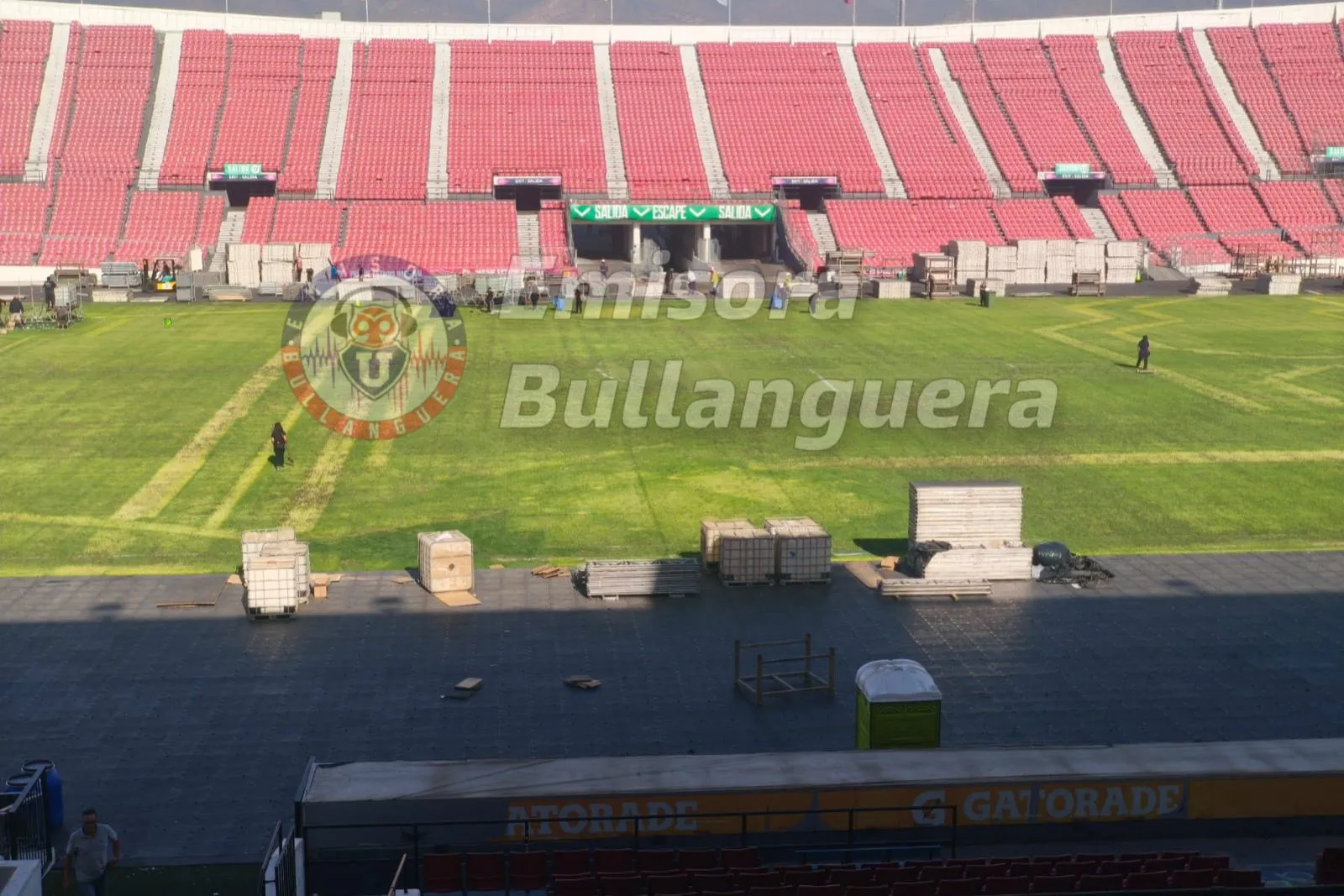Así quedó la cancha del Estadio Nacional. Foto: Emisora Bullanguera.