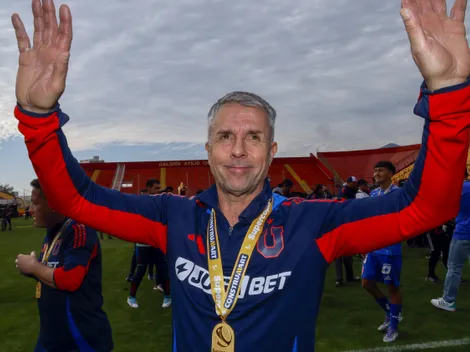 Leyenda de Perú recibe entusiasmado a Álvarez: "Sabe cómo..."