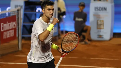 Tomás Barrios avanza en la qualy del Australian Open 2026